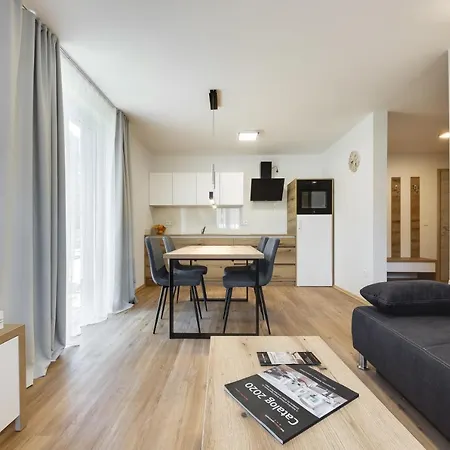 Apartment Chic With Finnish Sauna And Jacuzzi