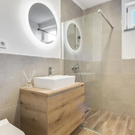 Apartment Chic With Finnish Sauna And Jacuzzi Kranjska Gora