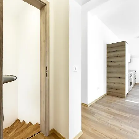 Apartman Chic With Finnish Sauna And Jacuzzi *