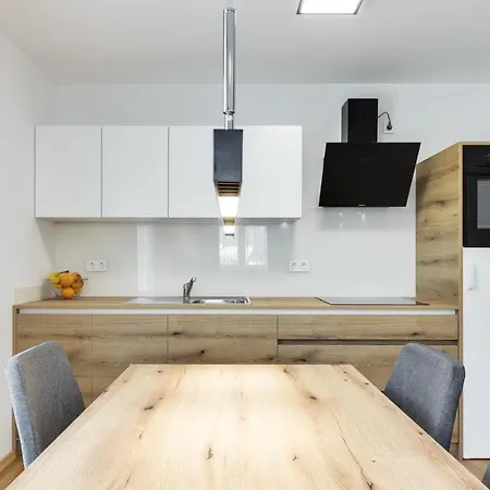 Apartman Chic With Finnish Sauna And Jacuzzi Kranjska Gora