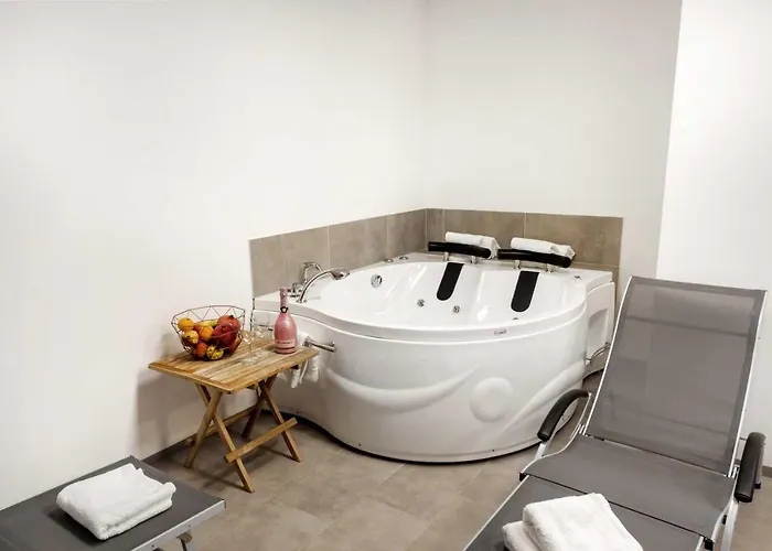 Apartament Chic With Finnish Sauna And Jacuzzi Kranjska Gora