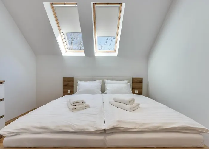 Chic With Finnish Sauna And Jacuzzi *